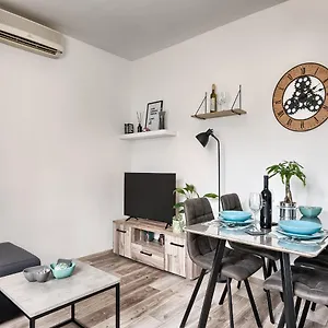 Joelle Apartman