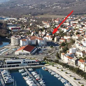  Apartment Mel Kroatien